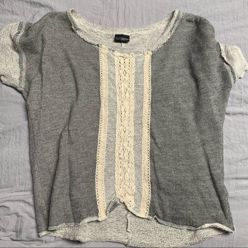 Crop top